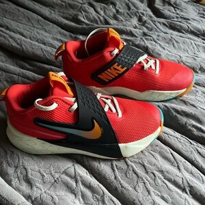 Nike Kids Red and Black Sneakers Boys size 4